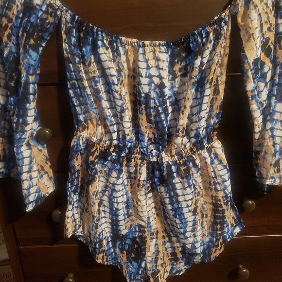 Romper - Picture 1 of 3